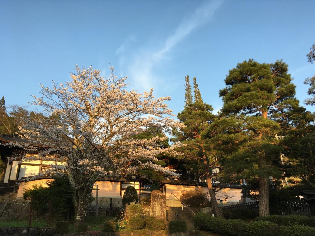 Fuji House Hotel Takayama  Bagian luar foto